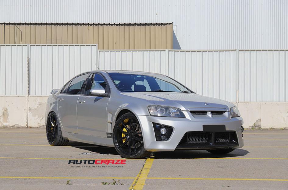 HOLDEN-COMMODORE-SF11-SATIN-BLACK